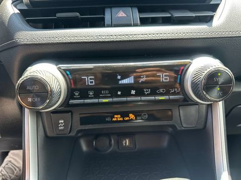 Certified 2025 Toyota RAV4 LE AWD/4WD image 39