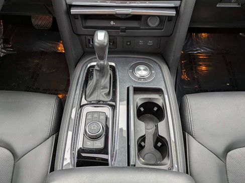 Used 2024 Nissan Armada SL w/ Midnight Edition Package image 22