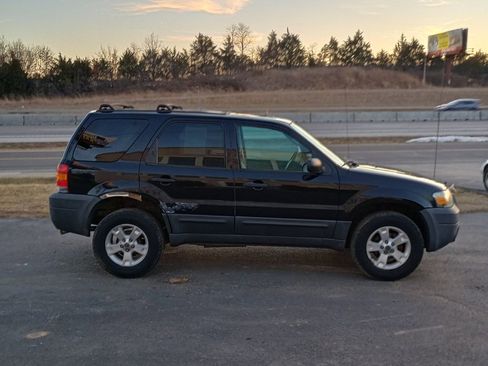 Used 2007 Ford Escape XLT image 6