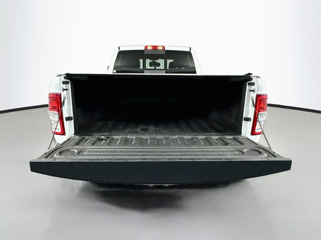 Used 2024 RAM 2500 Tradesman w/ Chrome Appearance Group AWD/4WD image 28