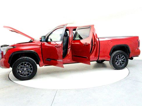 Used 2025 Toyota Tundra Platinum image 8