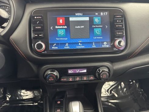 Used 2024 Nissan Kicks SR image 19