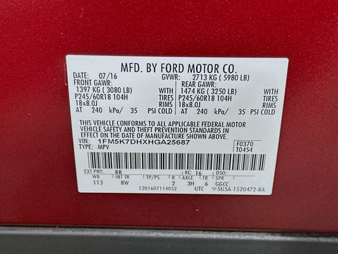 Used 2017 Ford Explorer XLT w/ Class II Trailer Tow Package FWD image 12