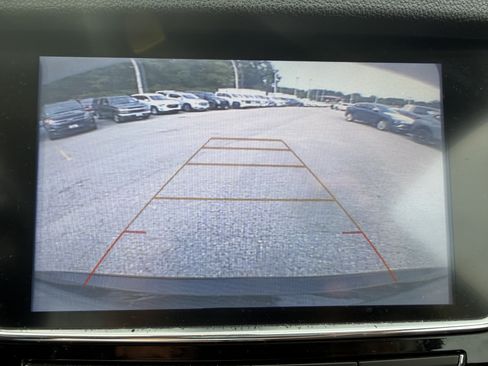 Used 2021 Buick Encore Preferred FWD image 17