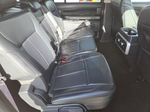 Used 2023 Ford Expedition Max XLT image 17