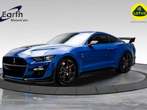 Used 2021 Ford Mustang Shelby GT500 w/ Carbon Fiber Track Pack image 1