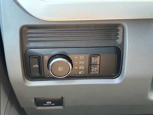Used 2025 Ford F350 XL w/ XL Chrome Package RWD image 33