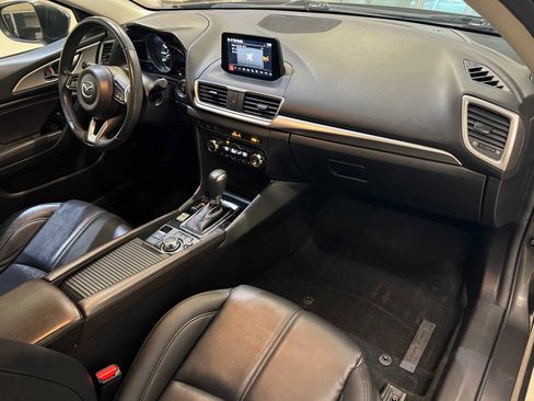 Used 2017 MAZDA MAZDA3 Touring w/ Popular Equipment Package image 15