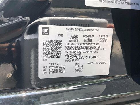 Used 2024 Chevrolet Silverado 3500 LTZ w/ LTZ Convenience Package AWD/4WD image 32