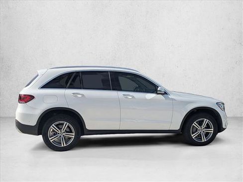 Used 2022 Mercedes-Benz GLC 300 image 4