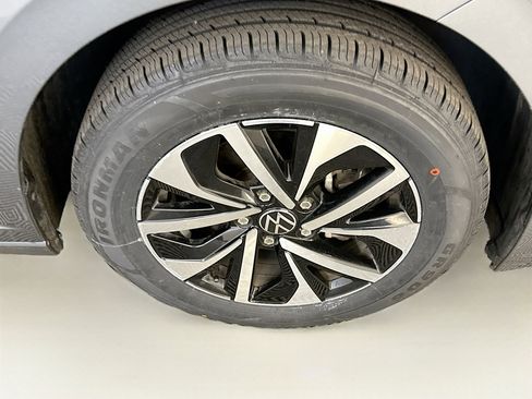 Used 2024 Volkswagen Jetta S image 11