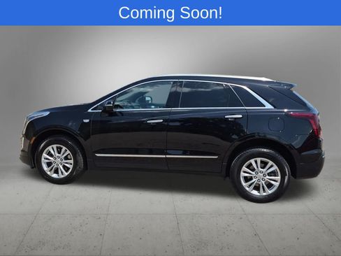 Used 2023 Cadillac XT5 Luxury w/ LPO, Floor Liner Package AWD/4WD image 3
