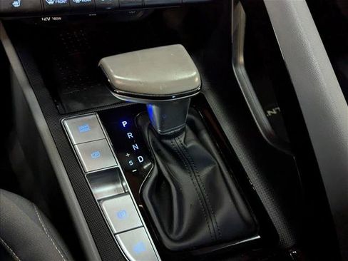 Certified 2022 Hyundai Elantra SEL w/ Convenience + Premium Package image 12