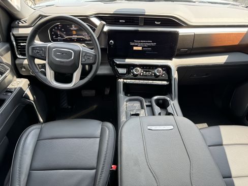 Used 2025 GMC Sierra 2500 Denali AWD/4WD image 13
