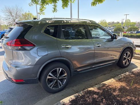 Used 2018 Nissan Rogue SL image 4