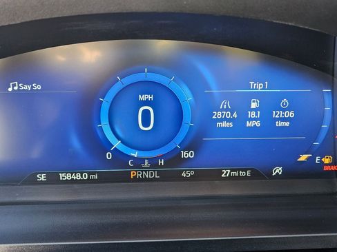 Used 2023 Ford Explorer Platinum w/ Technology Package AWD/4WD image 25
