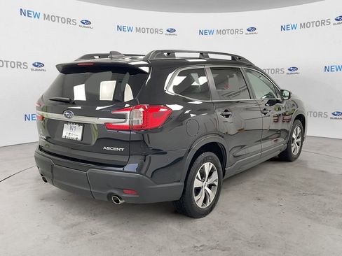 Used 2023 Subaru Ascent Premium w/ Convenience Package image 4