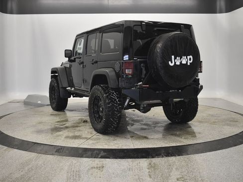 Used 2013 Jeep Wrangler Unlimited Sahara image 6