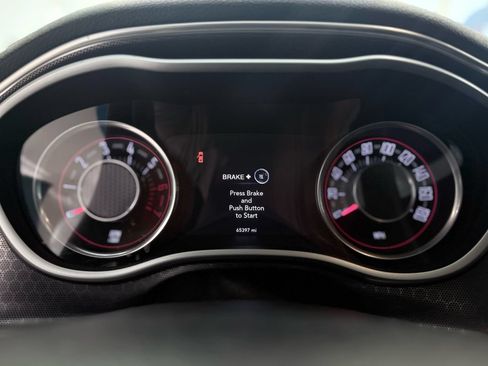 Used 2016 Dodge Challenger R/T Scat Pack w/ Leather Interior Group RWD image 19