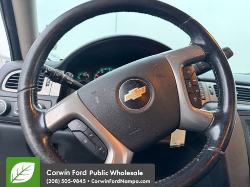 Used 2013 Chevrolet Suburban LS image 12