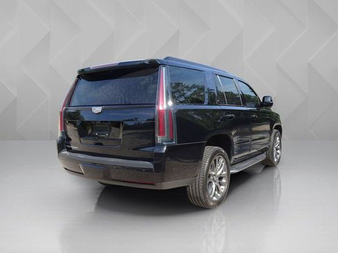 Used 2020 Cadillac Escalade Luxury AWD/4WD image 5