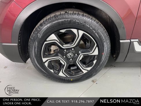 Used 2018 Honda CR-V Touring image 11