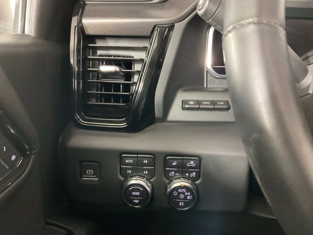 Used 2024 GMC Sierra 1500 AT4 w/ Technology Package AWD/4WD image 21