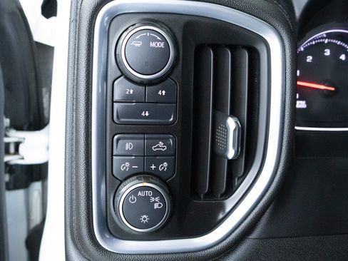 Certified 2021 Chevrolet Silverado 2500 LT w/ Convenience Package AWD/4WD image 22