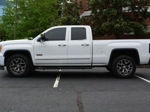 Used 2014 GMC Sierra 1500 SLT w/ All-Terrain Package AWD/4WD image 8