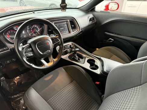 Used 2019 Dodge Challenger GT w/ Blacktop Package image 10