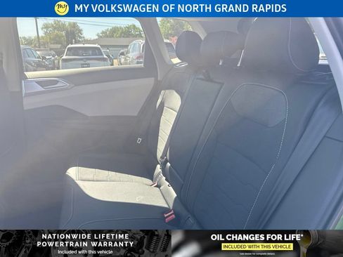 New 2026 Volkswagen Taos SE AWD/4WD image 12
