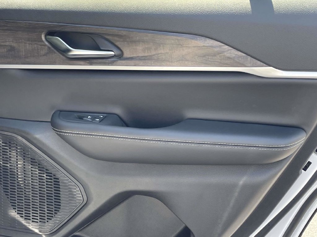 New 2027 Jeep Grand Cherokee 4WD image 18