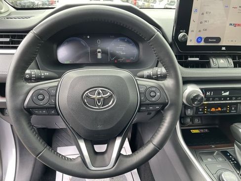 Used 2023 Toyota RAV4 Limited image 15