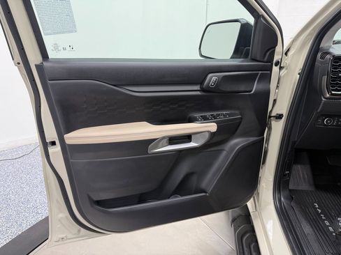 Used 2025 Ford Ranger XLT w/ FX4 Off-Road Package image 11