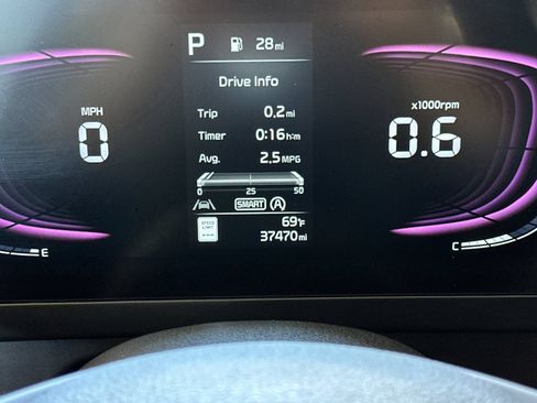 Used 2025 Kia Sportage LX AWD/4WD image 24