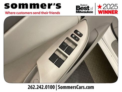 Used 2010 Toyota Corolla image 11