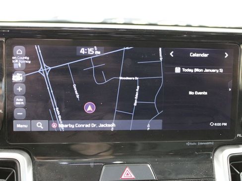 Used 2023 Kia Sorento S w/ Panoramic Sunroof Package image 32