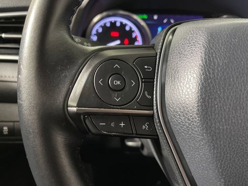 Certified 2018 Toyota Camry XLE FWD image 26