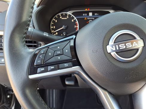 Used 2024 Nissan Altima 2.5 SV w/ SV Premium Package FWD image 10