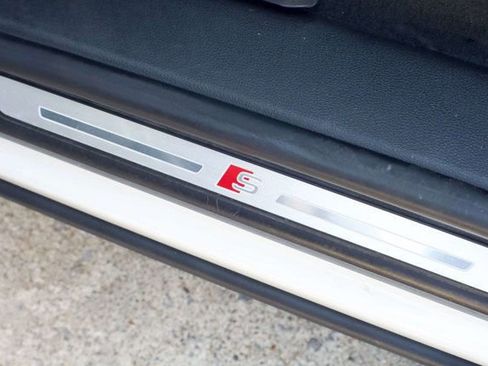 Used 2020 Audi Q8 Prestige image 34