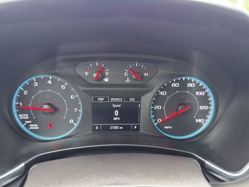 Used 2021 Chevrolet Equinox LS w/ LS Convenience Package FWD image 16