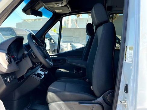 New 2024 Mercedes-Benz Sprinter 2500 image 20