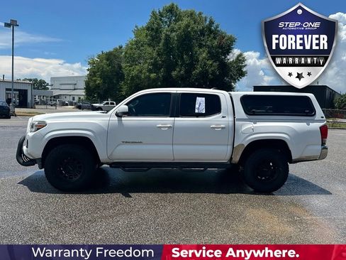 Used 2016 Toyota Tacoma SR5 w/ Towing Package RWD image 3