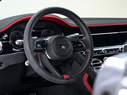 Used 2022 Bentley Continental GT Speed image 32