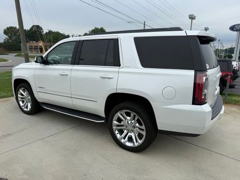 Used 2017 GMC Yukon SLT w/ Premium Edition AWD/4WD image 8