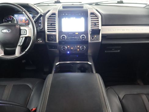 Used 2017 Ford F250 Platinum w/ Platinum Ultimate Package AWD/4WD image 40