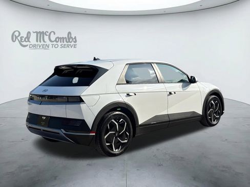 Used 2024 Hyundai Ioniq 5 SE RWD image 5