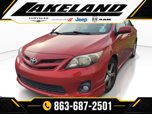Used 2013 Toyota Corolla S FWD image 3