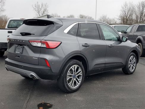 Used 2022 Ford Escape SEL image 5