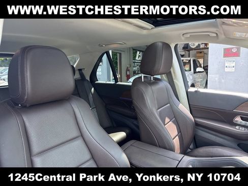 Used 2020 Mercedes-Benz GLE 350 4MATIC w/ Premium Package image 17